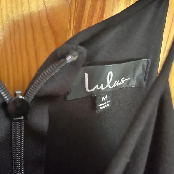 Lulu’s knee length flare dress - Picture 6 of 6